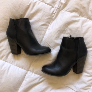 Fergalicious black booties